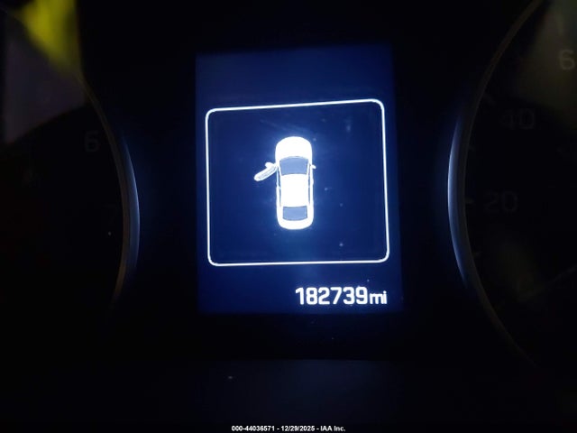 5NPD84LF0JH324880 Hyundai ELANTRA SEL