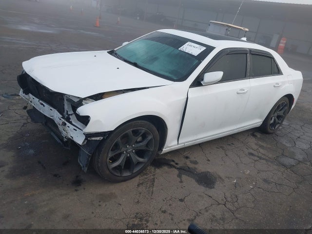 Aukcja sprzedaży 2022 Chrysler 300 S, vin: 2C3CCABG1NH184456, numer aukcji: 44036573
