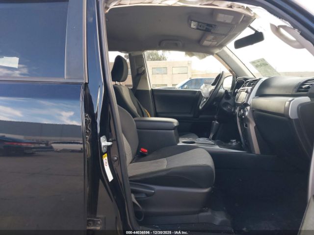 2017 TOYOTA 4RUNNER JTEBU5JR7H5439665 Photo 4