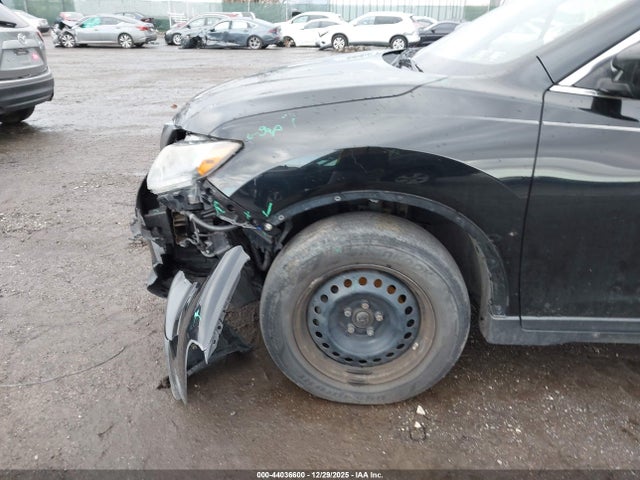 Nissan ROGUE S 2015 KNMAT2MV3FP534204 Image 6