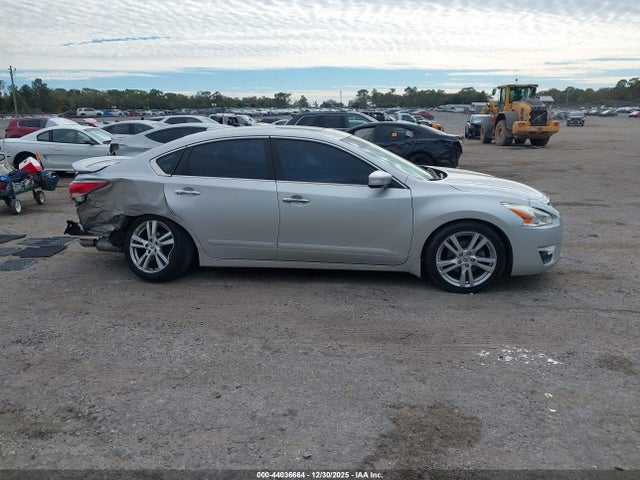 2015 Nissan Altima 3.5 Sl მანქანა იყიდება აუქციონზე, vin: 1N4BL3AP4FC195188, აუქციონის ნომერი: 44036664