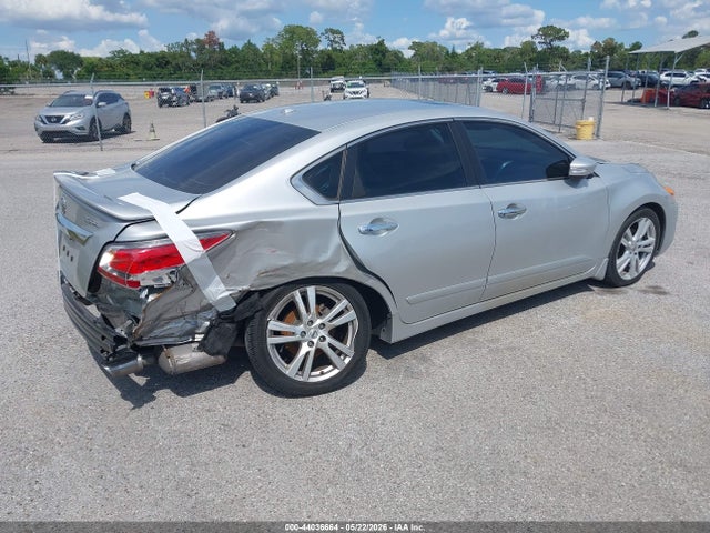 2015 Nissan Altima 3.5 Sl მანქანა იყიდება აუქციონზე, vin: 1N4BL3AP4FC195188, აუქციონის ნომერი: 44036664