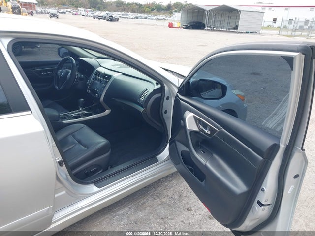 2015 Nissan Altima 3.5 Sl მანქანა იყიდება აუქციონზე, vin: 1N4BL3AP4FC195188, აუქციონის ნომერი: 44036664