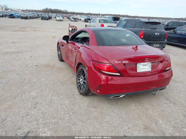 2020 MERCEDES-BENZ SLC 300 W1KPK3JA1LF169582 Photo 2