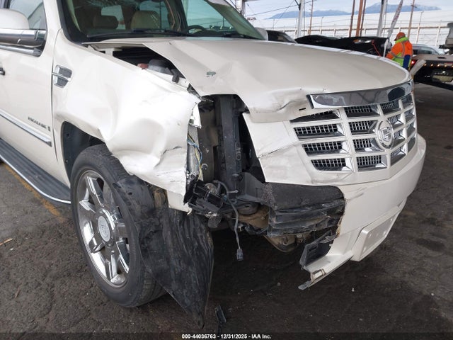 Продаж на аукціоні авто 2007 Cadillac Escalade Standard, vin: 1GYEC63887R426262, номер лоту: 44036763