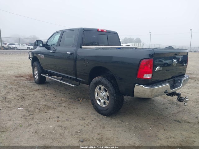 44036784 :رقم المزاد ، 3C6UR5DJXHG772995 vin ، 2017 Ram 2500 مزاد بيع