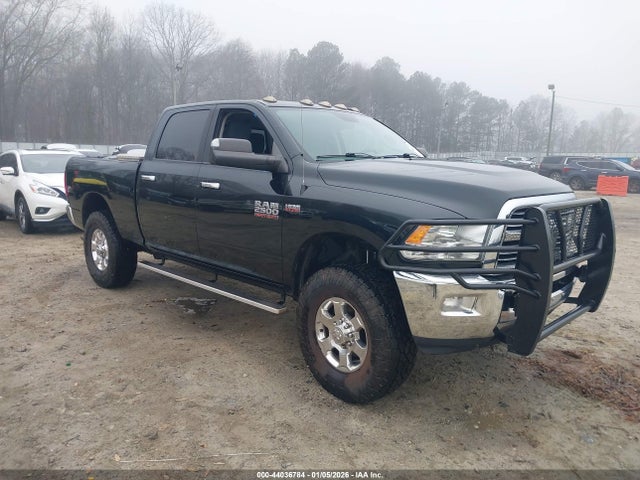 44036784 :رقم المزاد ، 3C6UR5DJXHG772995 vin ، 2017 Ram 2500 مزاد بيع