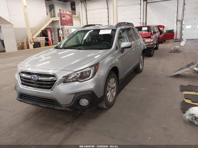2018 SUBARU OUTBACK 4S4BSACC3J3384818 Photo 1