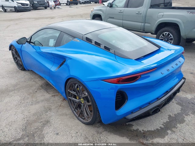 2024 LOTUS EMIRA SCCLEKAX1RHB13414 Photo 2