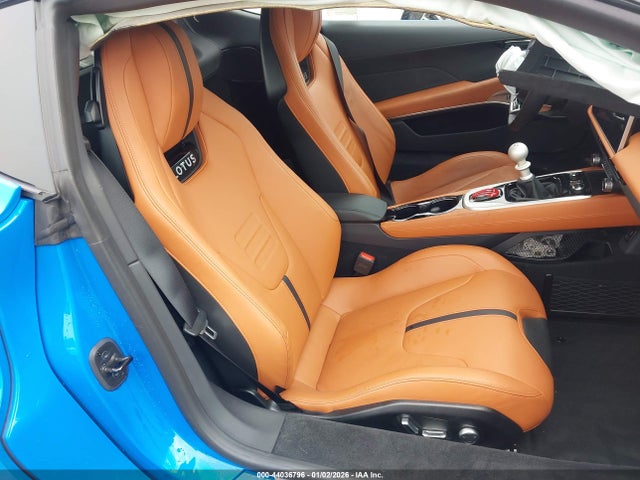 2024 LOTUS EMIRA SCCLEKAX1RHB13414 Photo 7