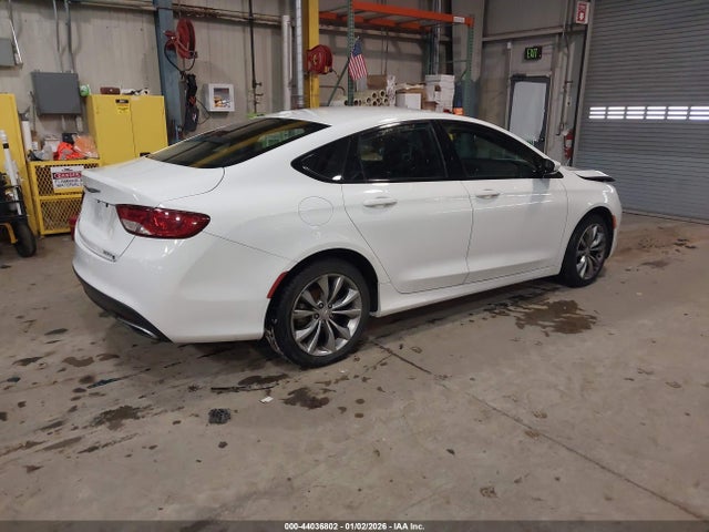 1C3CCCBB9GN105190 Chrysler 200 S