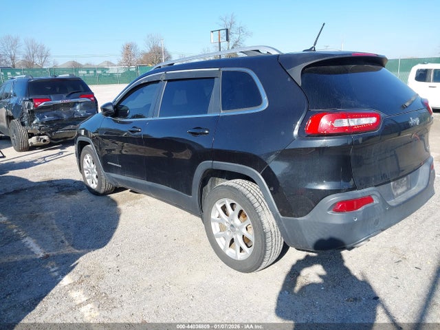 44036809 :رقم المزاد ، 1C4PJLCB1FW771051 vin ، 2015 Jeep Cherokee Latitude مزاد بيع