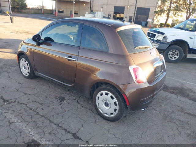 2013 FIAT 500 3C3CFFARXDT743256 Photo 2