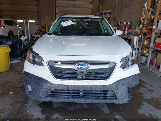 Продажа на аукционе авто 2022 Subaru Outback Premium, vin: 4S4BTADC1N3256000, номер лота: 44036937
