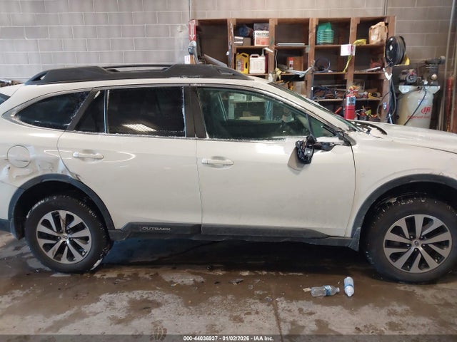 Продажа на аукционе авто 2022 Subaru Outback Premium, vin: 4S4BTADC1N3256000, номер лота: 44036937