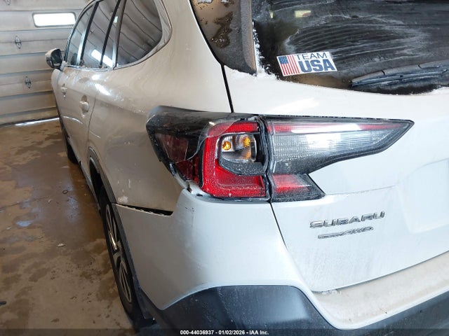 Продажа на аукционе авто 2022 Subaru Outback Premium, vin: 4S4BTADC1N3256000, номер лота: 44036937