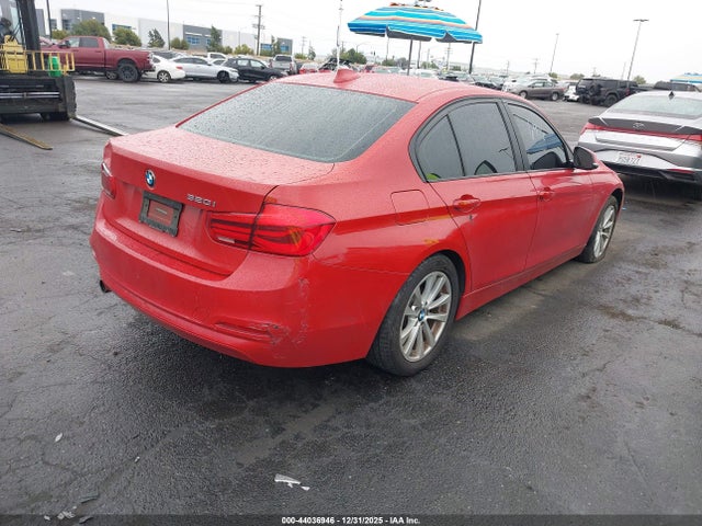 2018 BMW 320I WBA8E1G54JNU92173 Photo 3