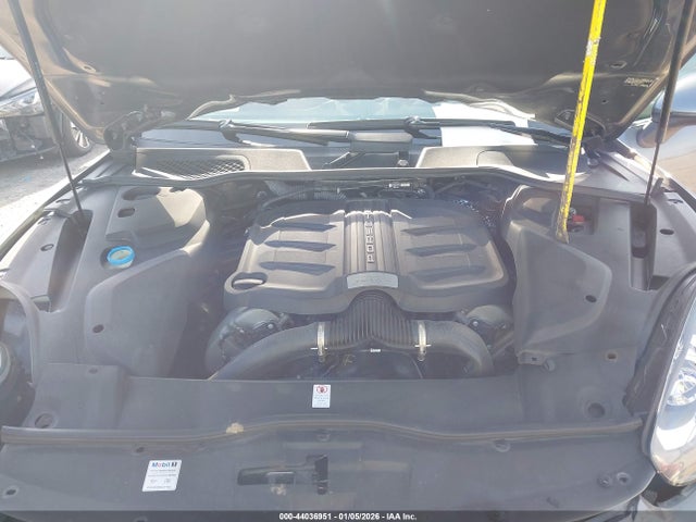 2018 PORSCHE CAYENNE WP1AB2A26JLA60101 Photo 9