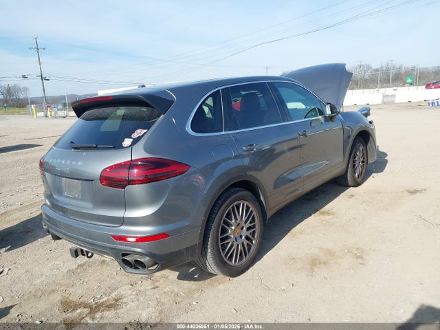 2018 PORSCHE CAYENNE WP1AB2A26JLA60101 Photo 3