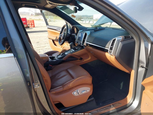 2018 PORSCHE CAYENNE WP1AB2A26JLA60101 Photo 4