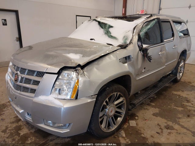 2013 CADILLAC ESCALADE ESV 1GYS4JEF3DR102324 Photo 1
