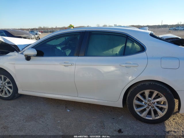 4T1R11AK6MU577717 Toyota CAMRY LE