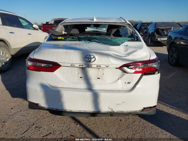 4T1R11AK6MU577717 Toyota CAMRY LE