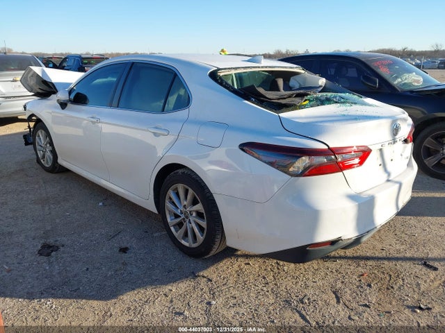 4T1R11AK6MU577717 Toyota CAMRY LE