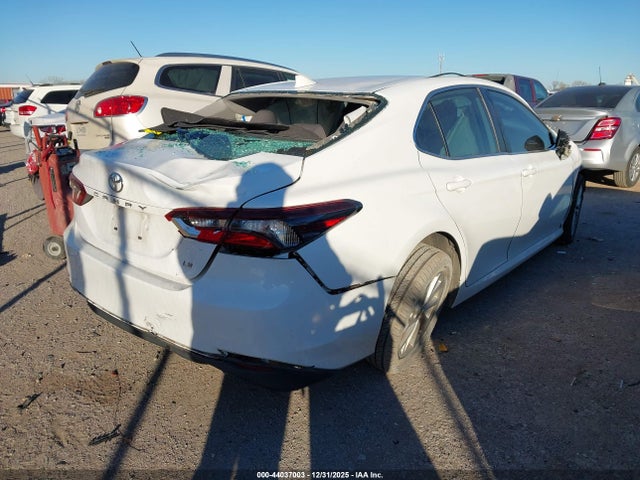4T1R11AK6MU577717 Toyota CAMRY LE