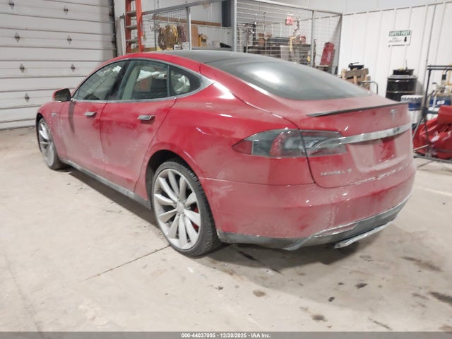 2014 TESLA MODEL S 5YJSA1H16EFP39763 Photo 2