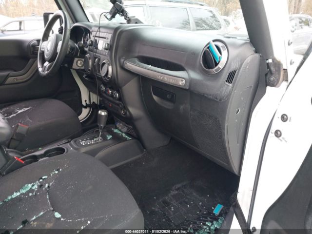 2018 JEEP WRANGLER JK UNLIMITED 1C4BJWDG7JL805509 Photo 4