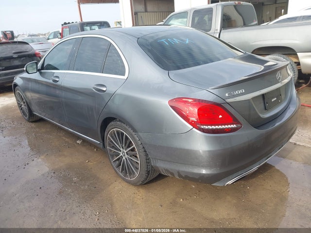 2019 MERCEDES-BENZ C 300 55SWF8DB1KU309644 Photo 2