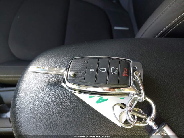 KIA Soul 2018 KNDJN2A29J7562747 Image 11