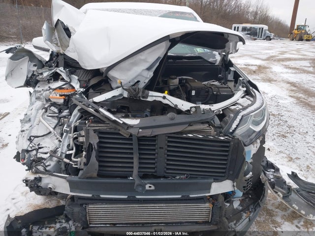 2GNAXKEV1K6152631 Chevrolet EQUINOX LT