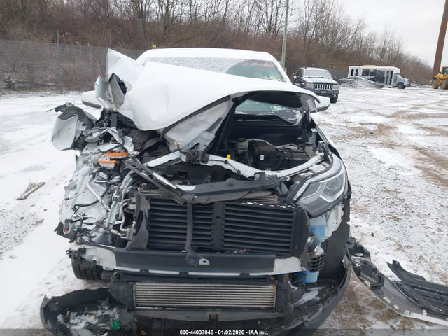 2GNAXKEV1K6152631 Chevrolet EQUINOX LT