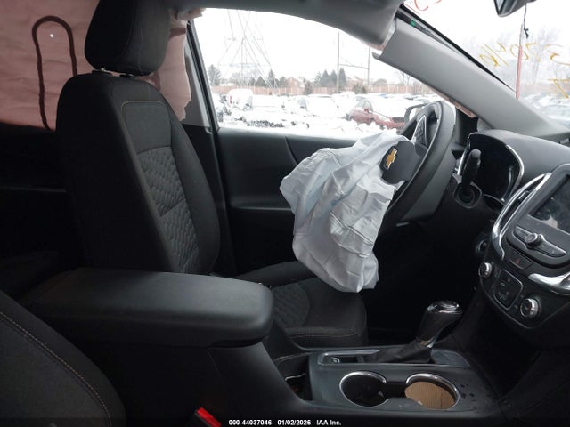 2GNAXKEV1K6152631 Chevrolet EQUINOX LT