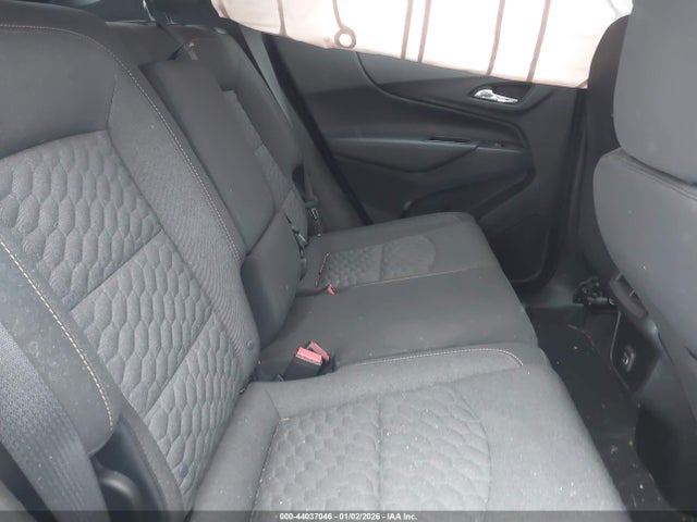 2GNAXKEV1K6152631 Chevrolet EQUINOX LT