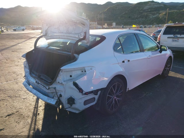 4T1T11AK0PU833411 Toyota CAMRY SE