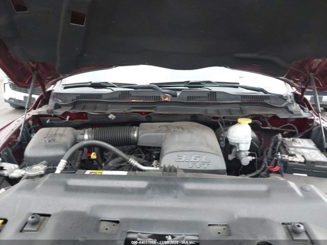 2018 RAM 1500 1C6RR6FG6JS244902 Photo 9