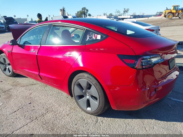 2022 TESLA MODEL 3 5YJ3E1EB2NF241954 Photo 2
