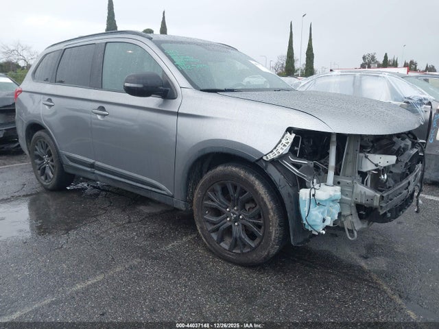 2018 MITSUBISHI OUTLANDER JA4AD3A37JZ060089 Photo 0