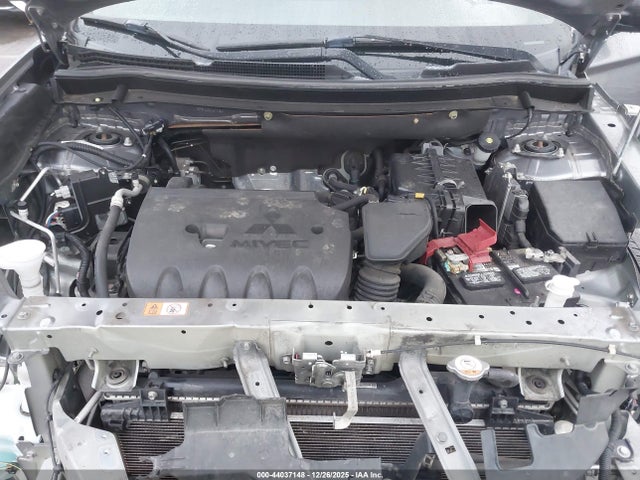 2018 MITSUBISHI OUTLANDER JA4AD3A37JZ060089 Photo 9