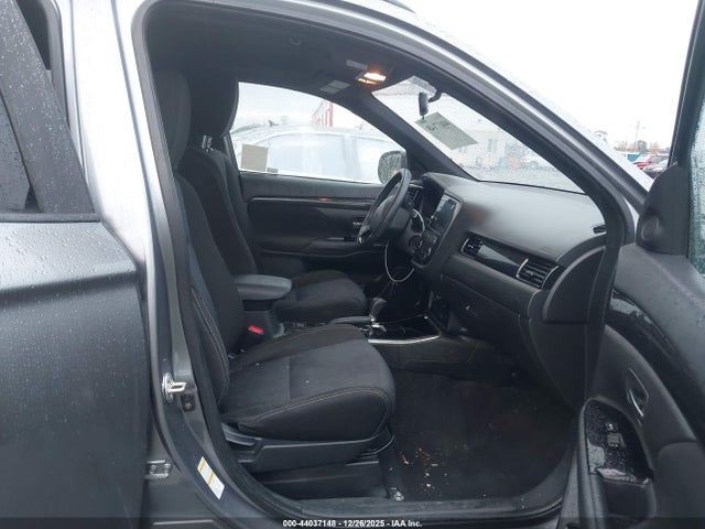2018 MITSUBISHI OUTLANDER JA4AD3A37JZ060089 Photo 4