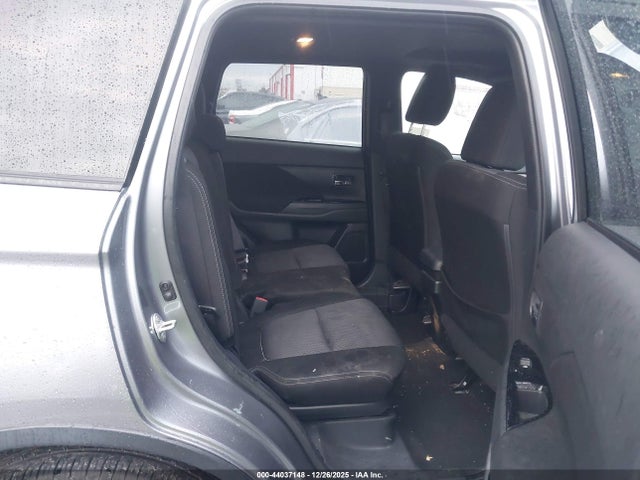 2018 MITSUBISHI OUTLANDER JA4AD3A37JZ060089 Photo 7