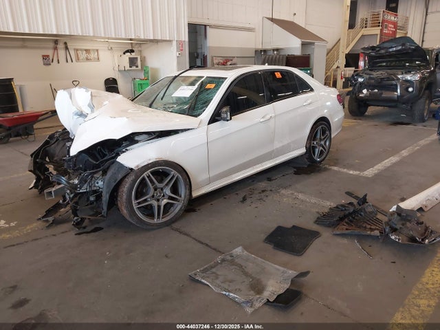 2014 MERCEDES-BENZ E 350 WDDHF5KB7EB074689 Photo 1