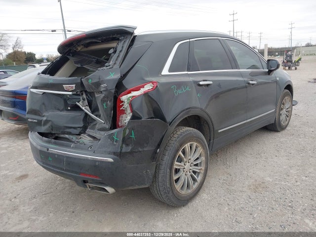 2019 CADILLAC XT5 1GYKNCRS5KZ148752 Photo 3