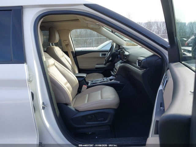 2022 FORD EXPLORER 1FMSK8DH5NGA38688 Photo 4