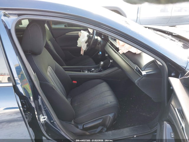 2021 MAZDA MAZDA6 JM1GL1UM8M1613069 Photo 4