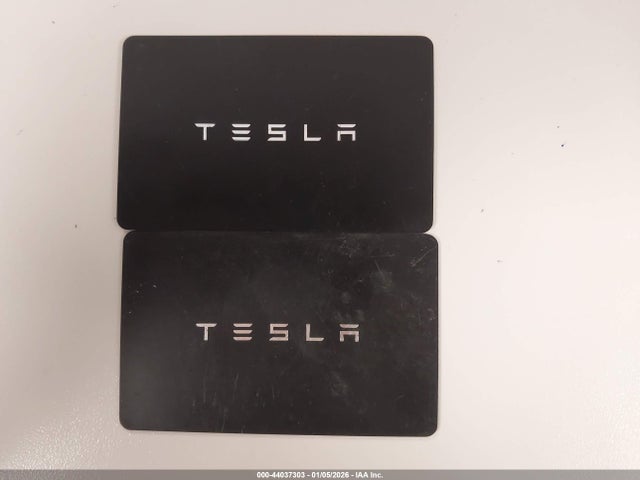 2021 TESLA MODEL Y 5YJYGDEE6MF257469 Photo 10