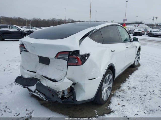 2021 TESLA MODEL Y 5YJYGDEE6MF257469 Photo 3